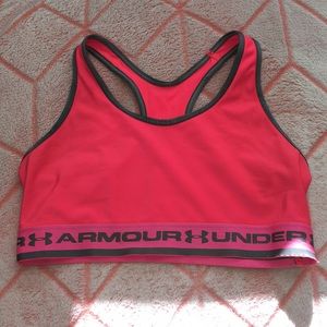 Hot pink under Armour sports bra